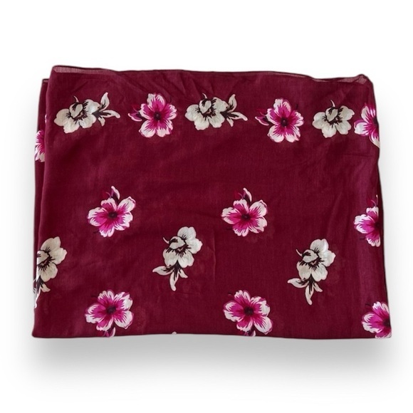 Ann Taylor Burgundy‎ Floral Silk Blend Rectangle Scarf Neck Wrap Purse Tie NWOT - Picture 1 of 9